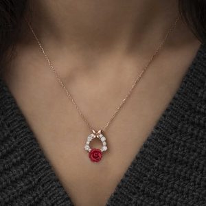 ​​Gümüş Kırmızı Gül Kolye